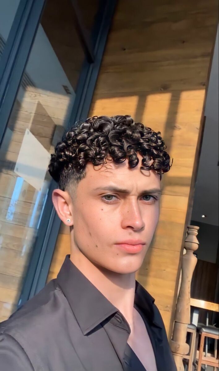 Coupe curly homme