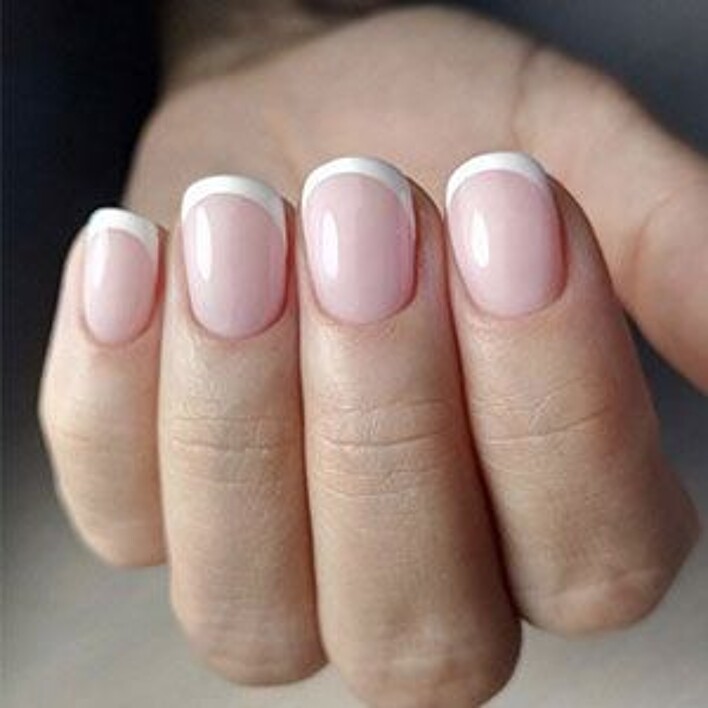 Manucure russe