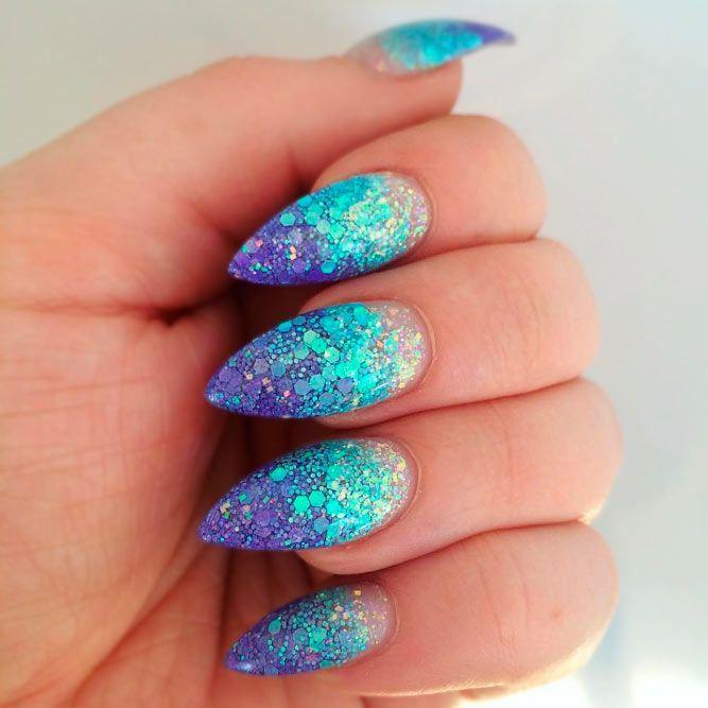 stiletto nails 