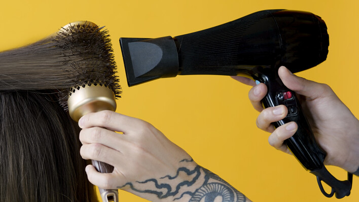 hair blow dry 