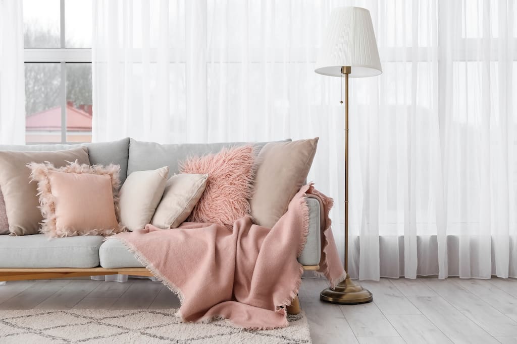 how to put a throw on a leather sofa