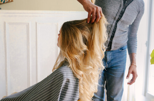 Chic Blow-Dry near me at home