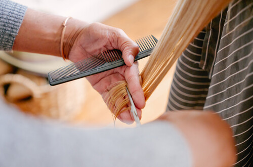 Women's Haircut near me at home