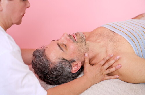 Shoulder Massage near me at home