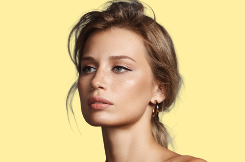 Maquillage simple à domicile