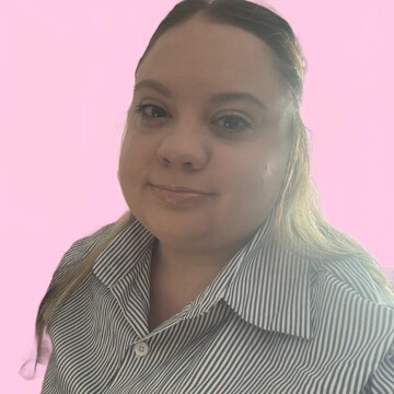 Domestic cleaner, New Cross - Elena Alexandra