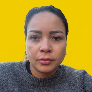 Domestic cleaner, Weybridge Riverside - Lorena