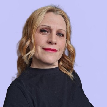 Hairdresser at home, Roehampton and Putney Heath - Maria Neus