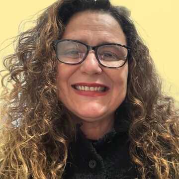 Domestic cleaner, Rushey Green - Hevelin