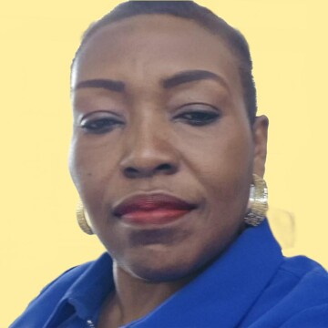 Domestic cleaner, Hackney Wick London - Abran Chantal