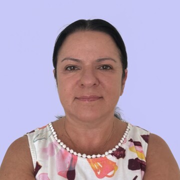 Domestic cleaner, Loxford - Edita