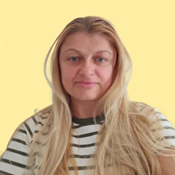 Domestic cleaner, Leyton - Sorina