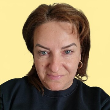 Domestic cleaner, Cathall - Daniela