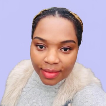 Domestic cleaner, Village london - Queen