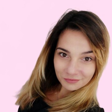 Hairdresser at home, Brentford London - Silviya