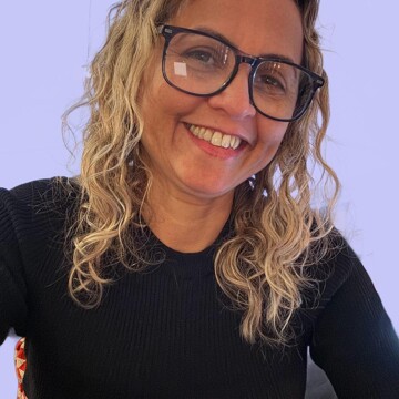 Domestic cleaner, Bushey St James - Simone
