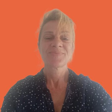 Domestic cleaner, Stonecot - Anna