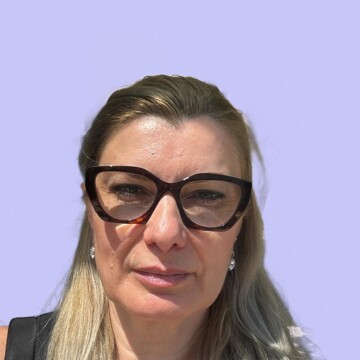 Domestic cleaner, Gascoigne - Ivelina