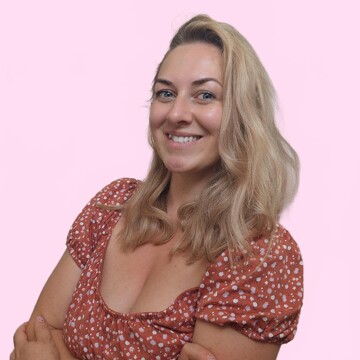 Domestic cleaner, Larkswood - Paulina