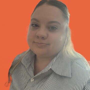 Domestic cleaner, New Cross - Elena Alexandra