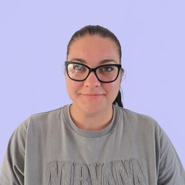 Domestic cleaner, Hertford Sele - Andreea Catalina