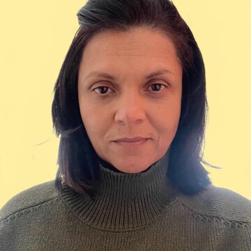 Domestic cleaner, Royal Docks - Silviya