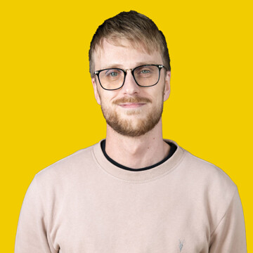 Hairdresser at home, Bensham Manor - Nikolay