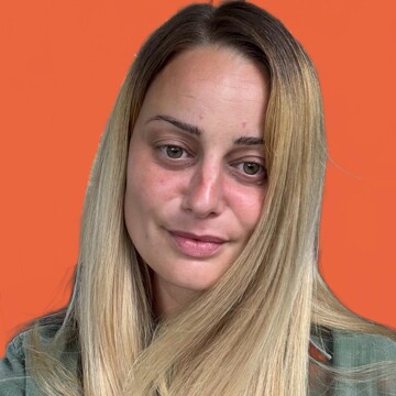 Domestic cleaner, Hazlemere North - Mariya