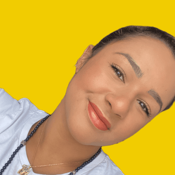 Hairdresser at home, Clock House - Nathalia