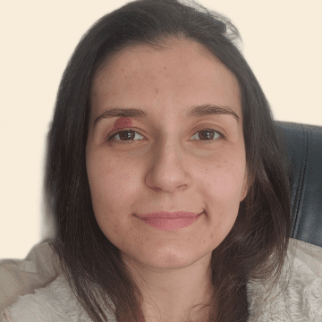 Domestic cleaner, Walkden North - Queloha