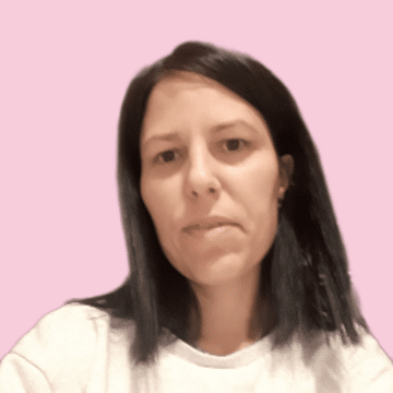 Domestic cleaner, Erith - Petya