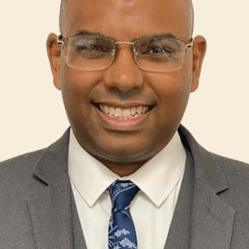 Massage & Domestic cleaner, Stockwell - Gavin