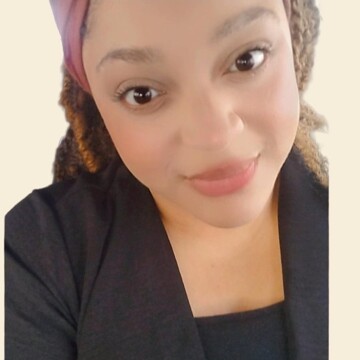 Domestic cleaner, Ferndale - Aysha