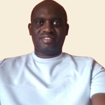 Domestic cleaner, Caxton & Papworth - Victor Edwin