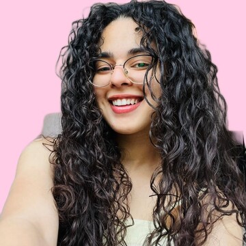 Domestic cleaner, Court - Yasmin