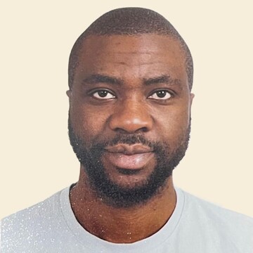 Domestic cleaner, Earlswood & Whitebushes - Abidoun Victor