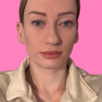 Domestic cleaner, Conisbrough - Julija