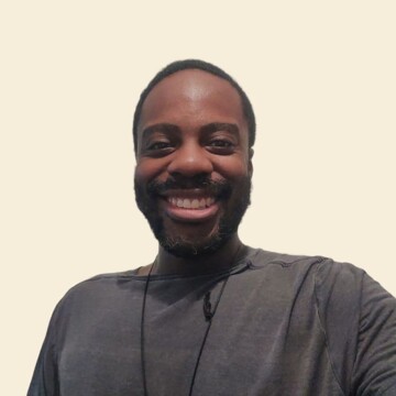 Domestic cleaner, Tollington - Cj