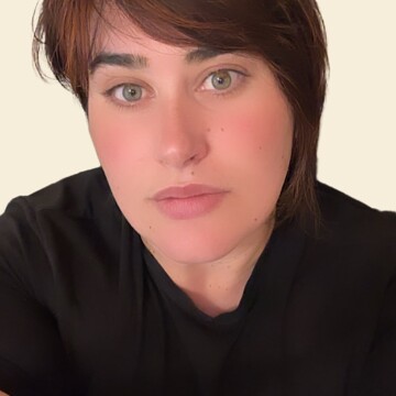 Domestic cleaner, Dunstable-Central - Manuela