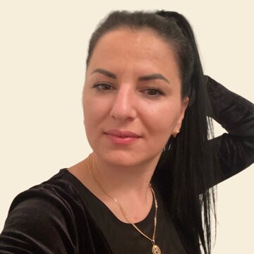 Domestic cleaner, Ockendon - Ecaterina