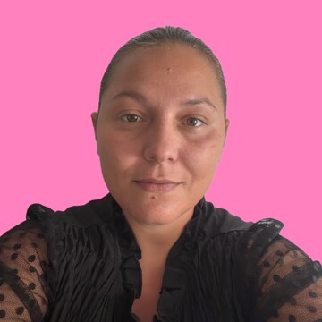 Domestic cleaner, Worksop South - Roxana