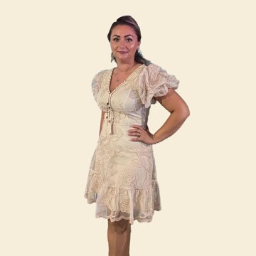 Domestic cleaner, West Thurrock and South Stifford - Ana Maria