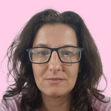 Domestic cleaner, Knight's Hill - Katya