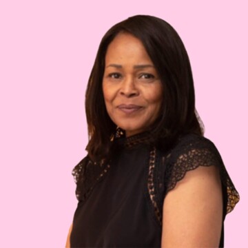 Domestic cleaner, Berrylands - Zara