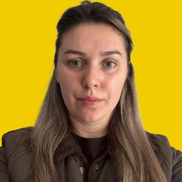 Domestic cleaner, Headstone North - Mihaela