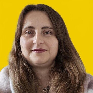 Domestic cleaner, Wakefield West - Corina Madalina