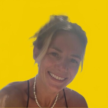 Hairdresser at home, Worplesdon - Natasha Gambrill