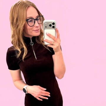 Domestic cleaner, Hanworth Park London - Sabina