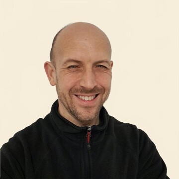 Domestic cleaner, Peppard - Gary