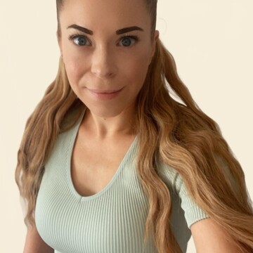 Domestic cleaner, Hedge End North - Amy